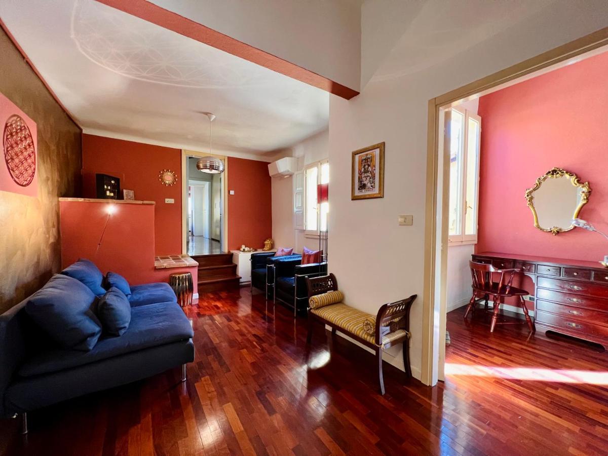 House Of Chariot - In The Heart Of Bologna Appartement Buitenkant foto