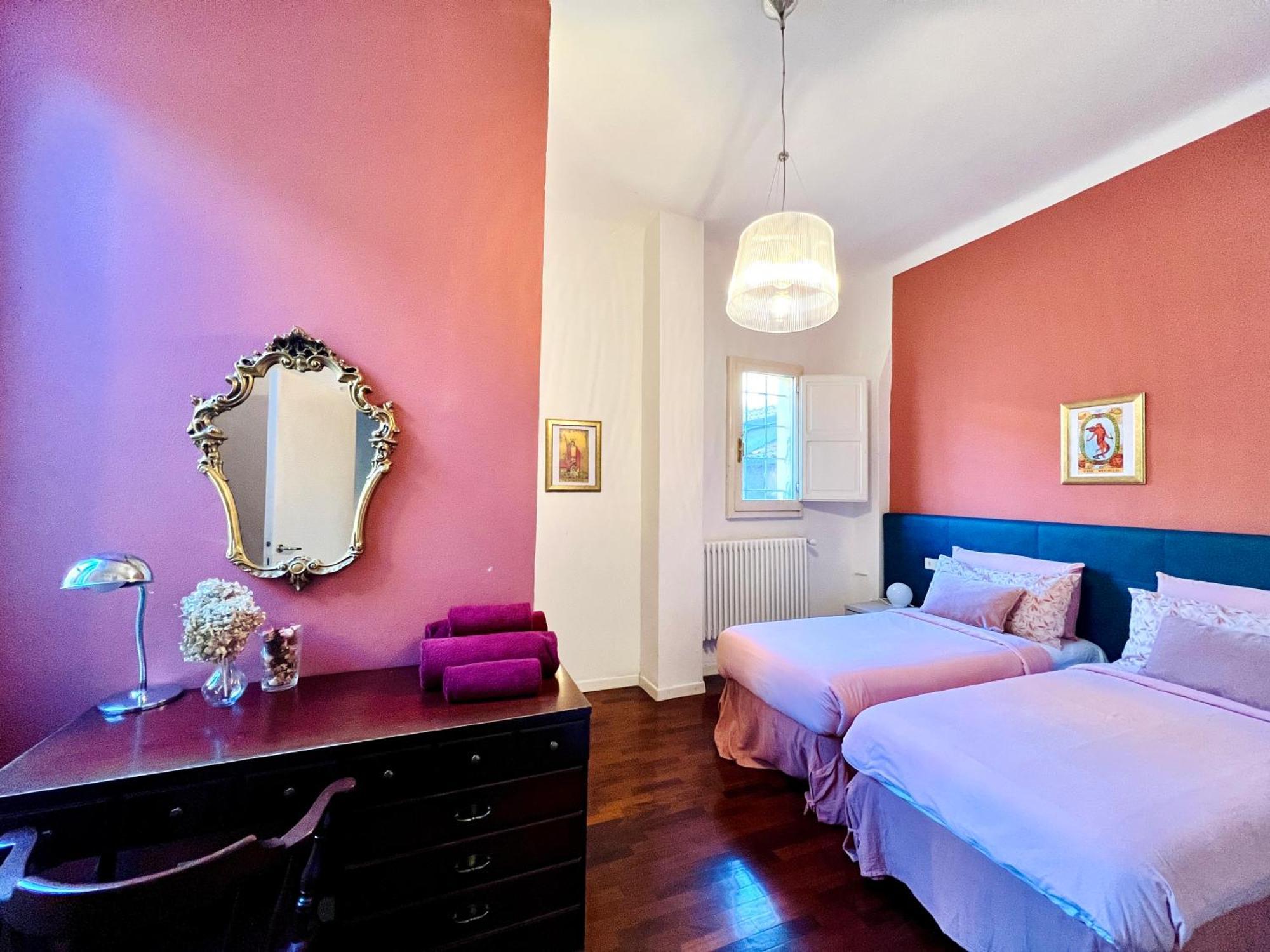 House Of Chariot - In The Heart Of Bologna Appartement Buitenkant foto
